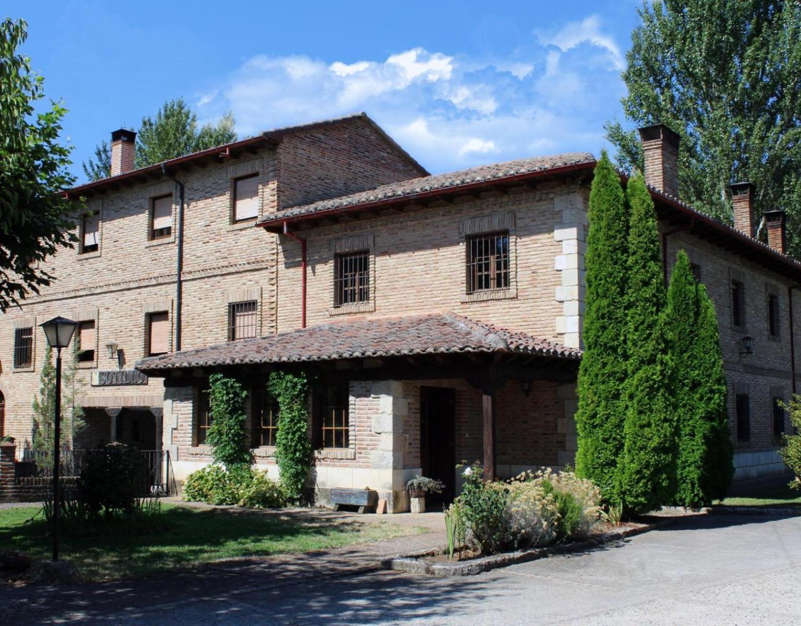 Molino El Sotillo Villa Saldana Exterior photo